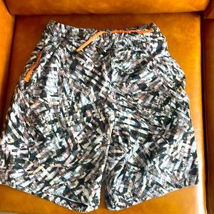 Lululemon Pattern Shorts 5”